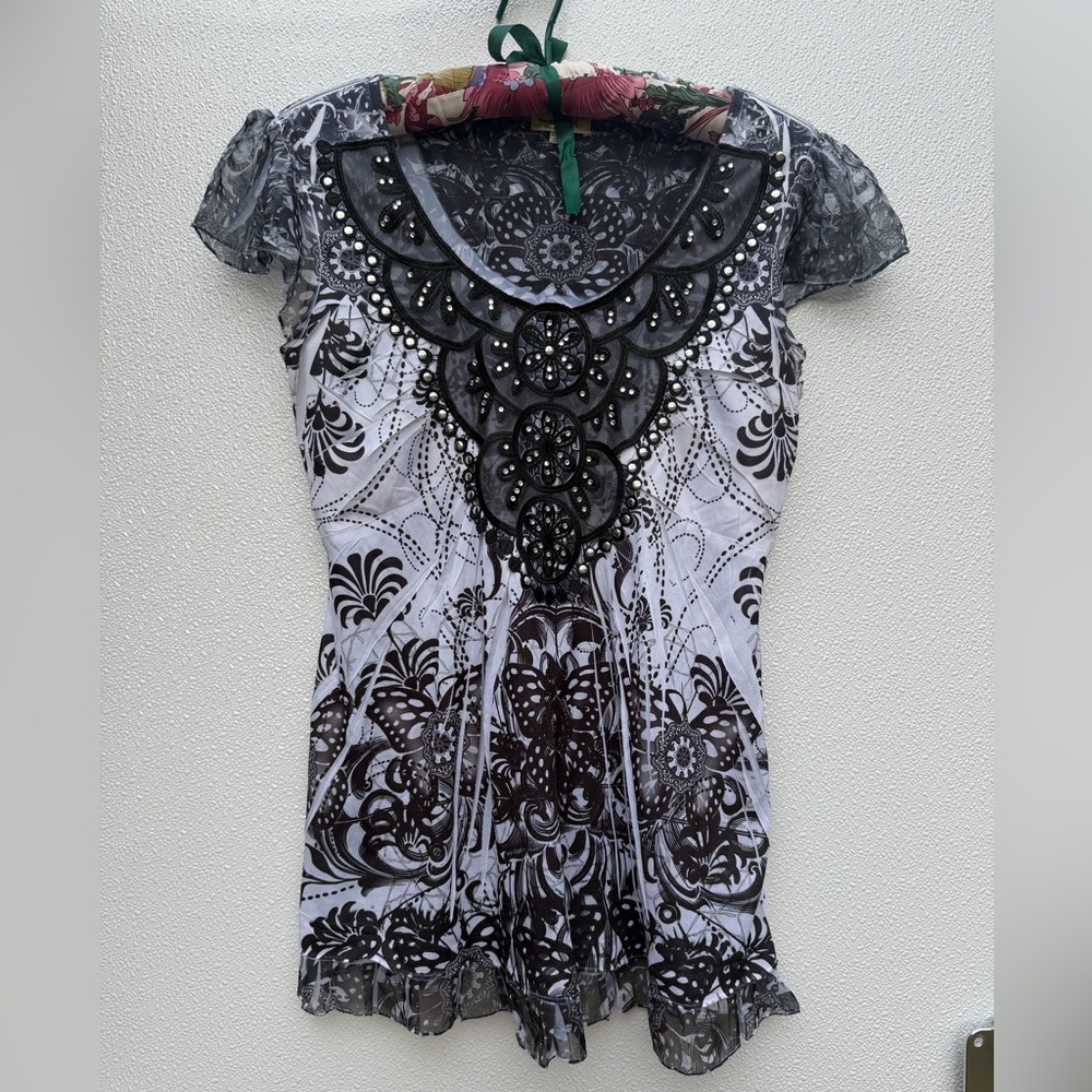 ONE WORLD y2k Black and White Patterned Blouse lace sheer and rhinestones